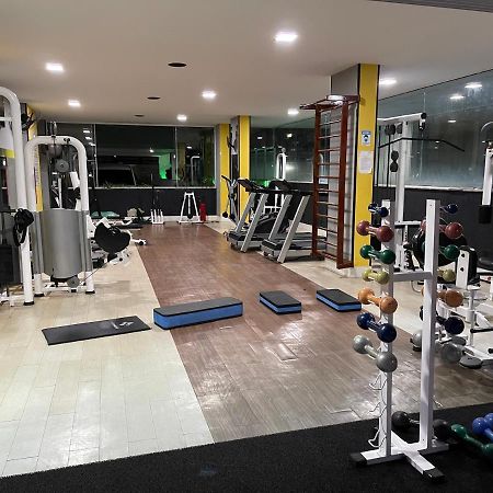 Apartamento com varanda e piscina Cabo Frio Exterior foto