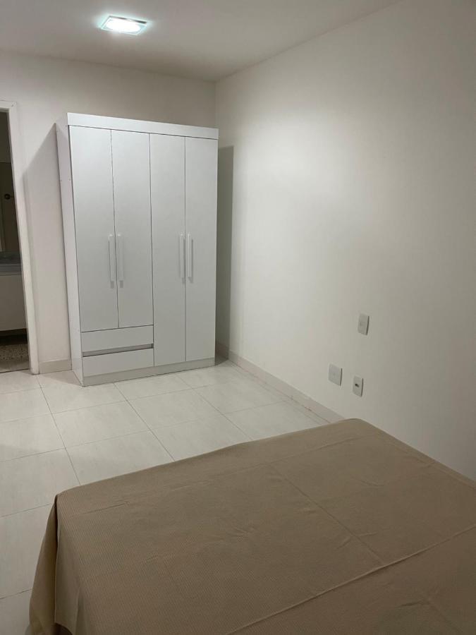 Apartamento com varanda e piscina Cabo Frio Exterior foto