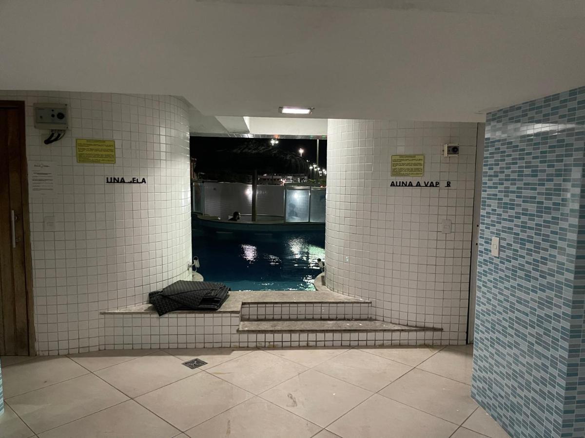Apartamento com varanda e piscina Cabo Frio Exterior foto