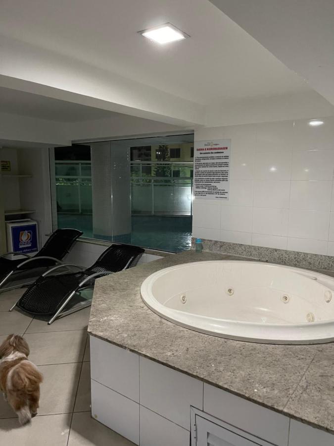 Apartamento com varanda e piscina Cabo Frio Exterior foto